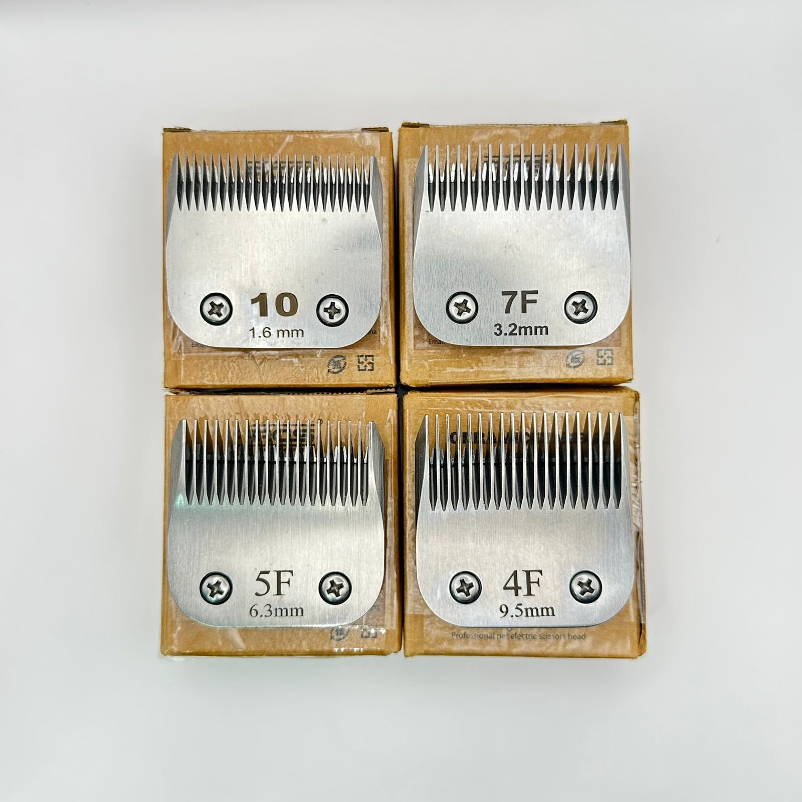 Grooming blades