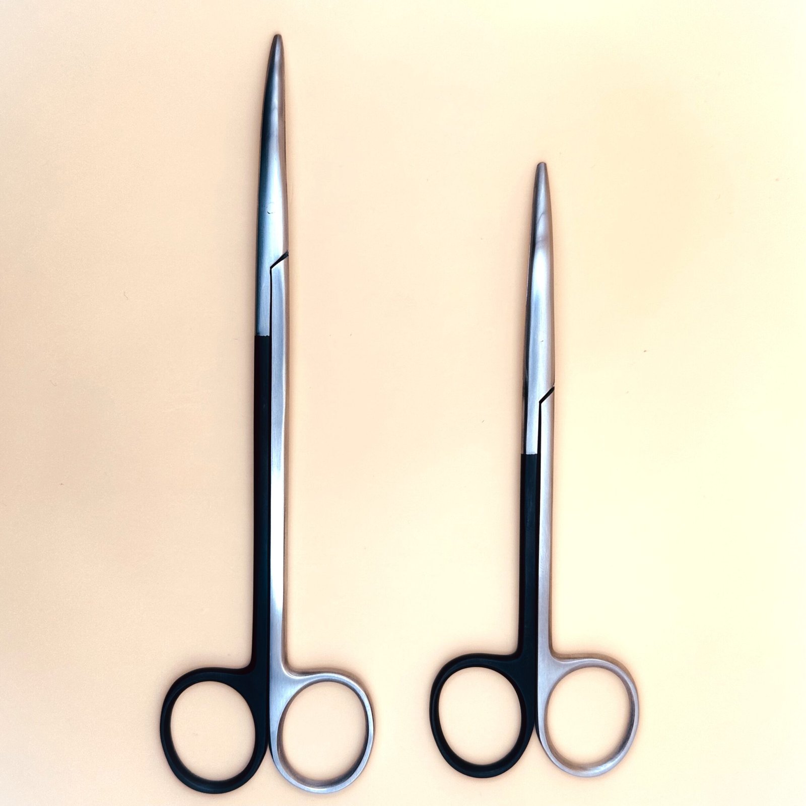Left-handed Curved Metzenbaum